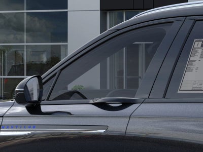 2025 Lincoln Nautilus Reserve