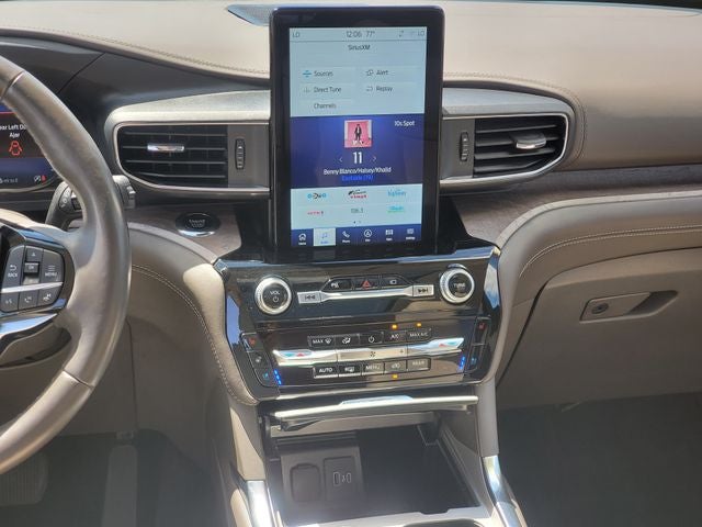 2023 Ford Explorer Platinum