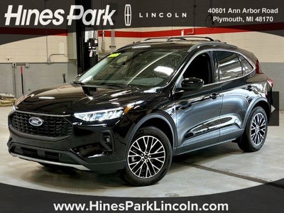 2025 Ford Escape Plug-In Hybrid Base