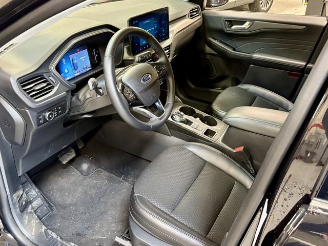 2025 Ford Escape Plug-In Hybrid Base