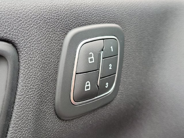 2022 Ford Escape Hybrid Titanium