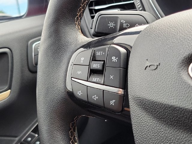 2022 Ford Escape Hybrid Titanium