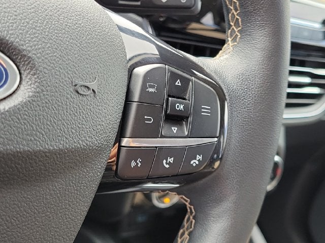 2022 Ford Escape Hybrid Titanium