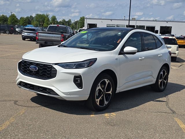 2025 Ford Escape Hybrid ST-Line Elite