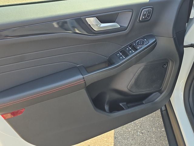 2025 Ford Escape Hybrid ST-Line Elite
