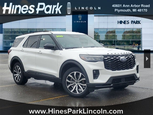 2025 Ford Explorer ST-Line