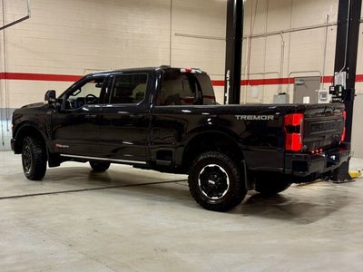 2025 Ford F-350SD Platinum