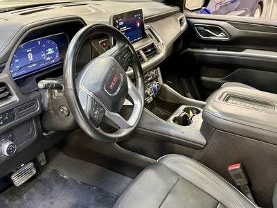 2023 GMC Yukon XL SLT