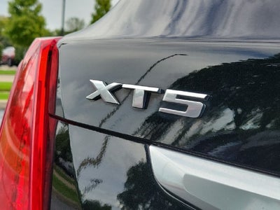 2019 Cadillac XT5 Base