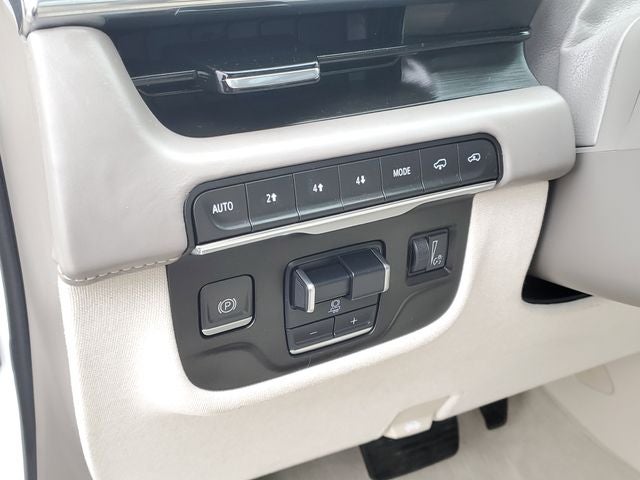 2022 Cadillac Escalade ESV Sport Platinum