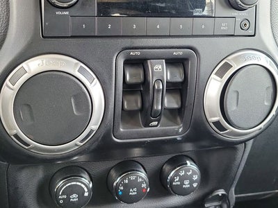 2011 Jeep Wrangler Unlimited Sahara