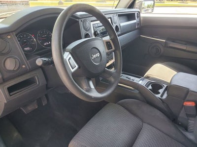 2008 Jeep Commander Sport