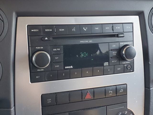 2008 Jeep Commander Sport