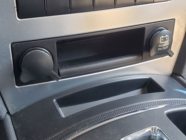2008 Jeep Commander Sport