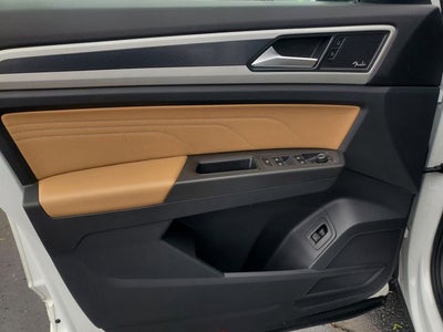 2022 Volkswagen Atlas Cross Sport 3.6L V6 SEL Premium R-Line