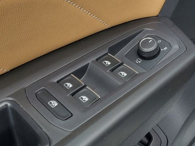 2022 Volkswagen Atlas Cross Sport 3.6L V6 SEL Premium R-Line