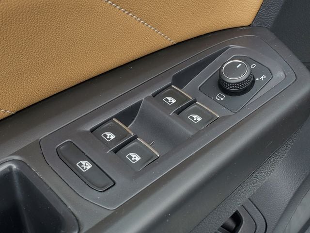 2022 Volkswagen Atlas Cross Sport 3.6L V6 SEL Premium R-Line