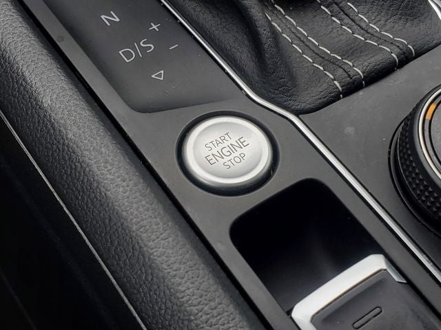 2022 Volkswagen Atlas Cross Sport 3.6L V6 SEL Premium R-Line