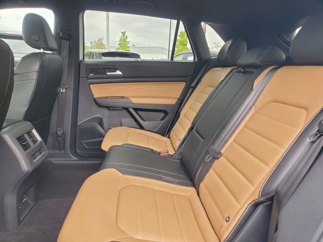 2022 Volkswagen Atlas Cross Sport 3.6L V6 SEL Premium R-Line