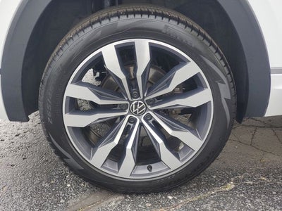2022 Volkswagen Atlas Cross Sport 3.6L V6 SEL Premium R-Line