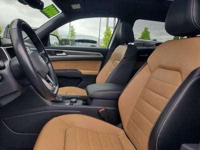 2022 Volkswagen Atlas Cross Sport 3.6L V6 SEL Premium R-Line