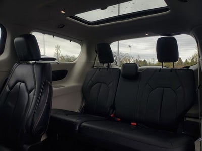 2018 Chrysler Pacifica Touring L Plus