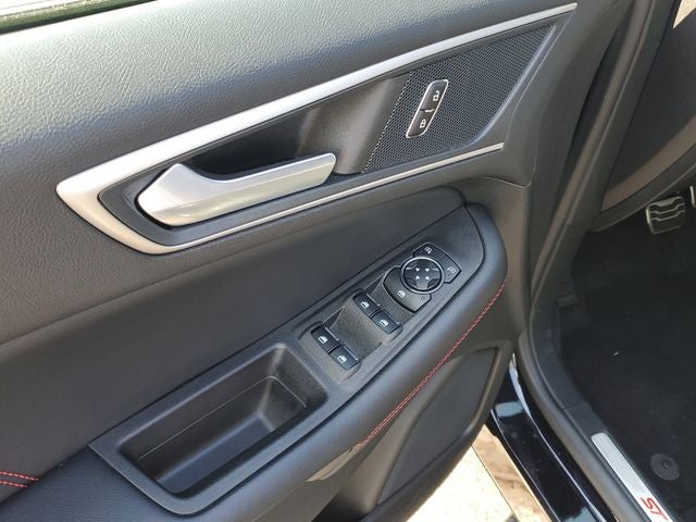 2023 Ford Edge ST Line