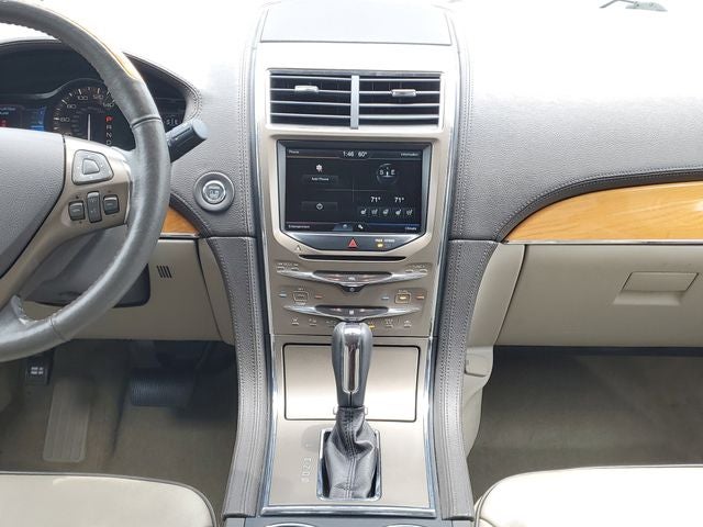2015 Lincoln MKX Base