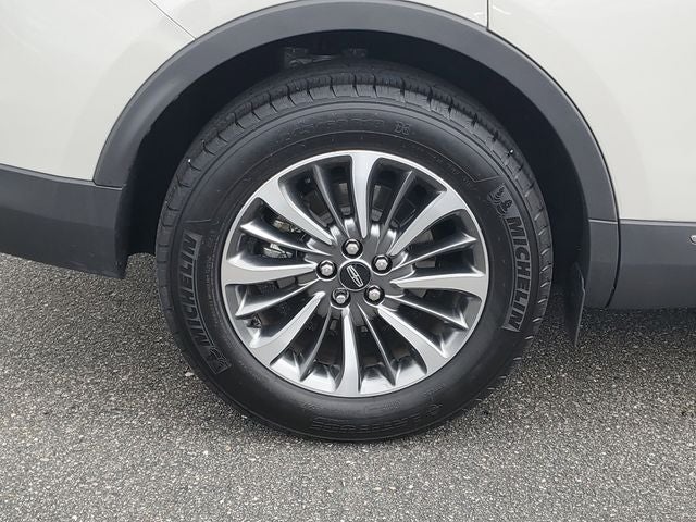 2023 Lincoln Nautilus Standard