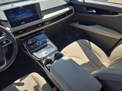 2023 Lincoln Nautilus Standard