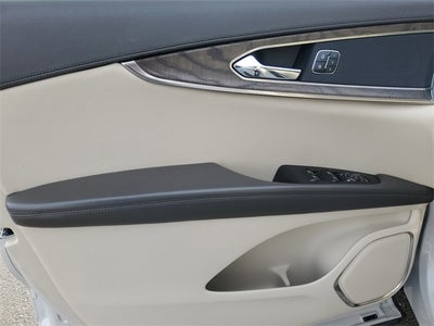 2019 Lincoln Nautilus Select