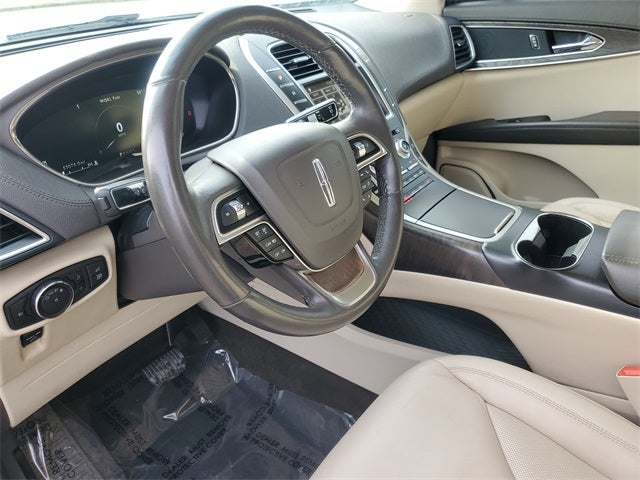 2019 Lincoln Nautilus Select