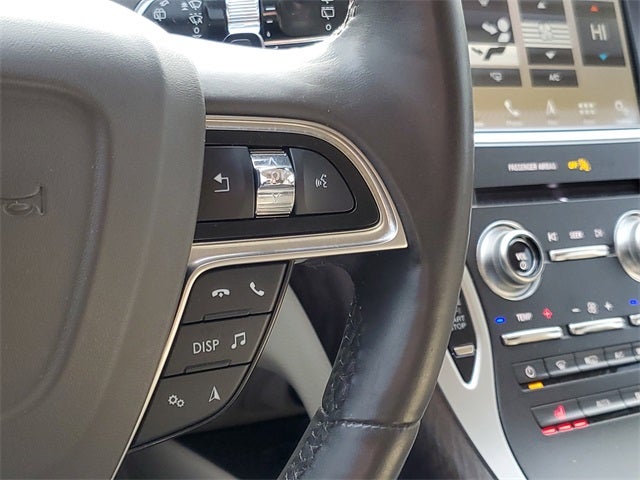 2019 Lincoln Nautilus Select