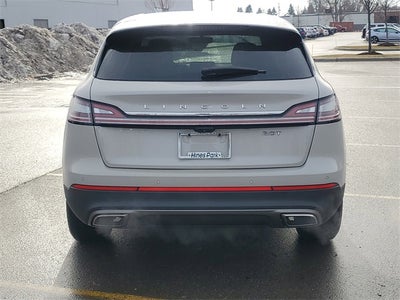 2019 Lincoln Nautilus Select