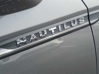 2022 Lincoln Nautilus Standard