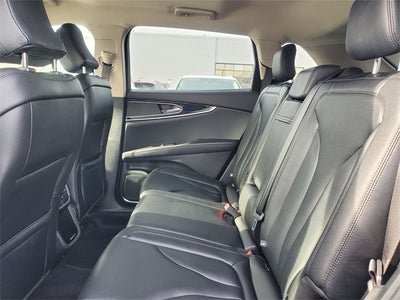 2022 Lincoln Nautilus Standard