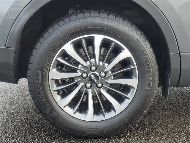 2022 Lincoln Nautilus Standard