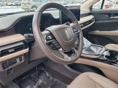 2022 Lincoln Nautilus Reserve