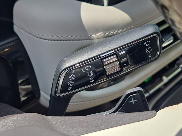 2023 Lincoln Nautilus Black Label