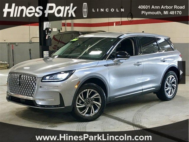 2023 Lincoln Corsair Base