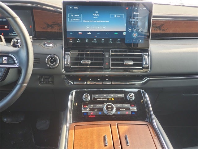 2024 Lincoln Navigator Black Label