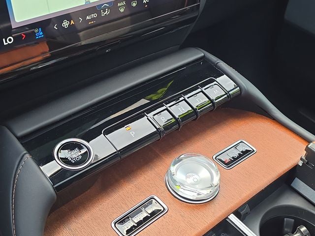 2025 Lincoln Navigator Black Label