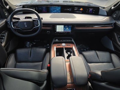 2025 Lincoln Navigator Black Label