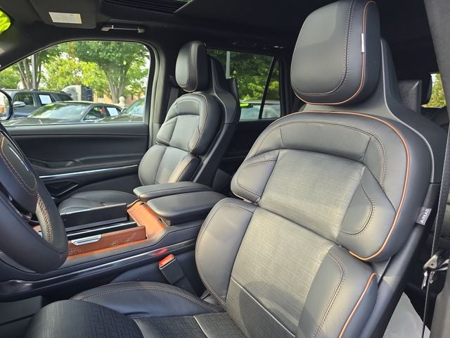 2025 Lincoln Navigator Black Label