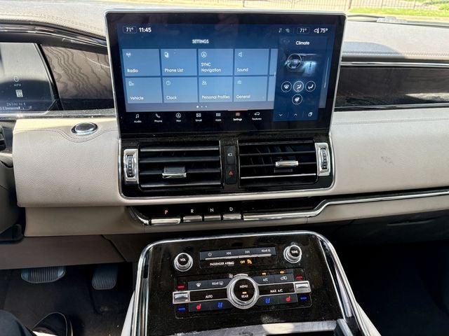 2024 Lincoln Navigator L Reserve