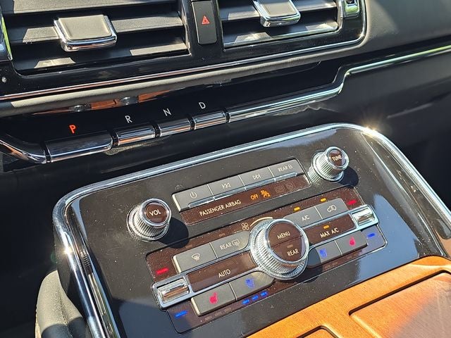 2023 Lincoln Navigator L Black Label