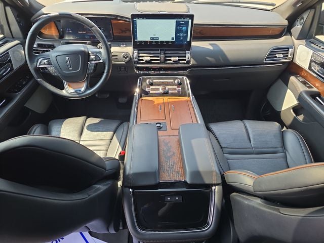 2023 Lincoln Navigator L Black Label