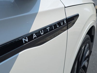2024 Lincoln Nautilus Reserve
