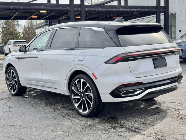 2024 Lincoln Nautilus Black Label