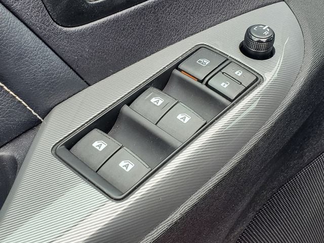 2015 Toyota Sienna SE 8 Passenger